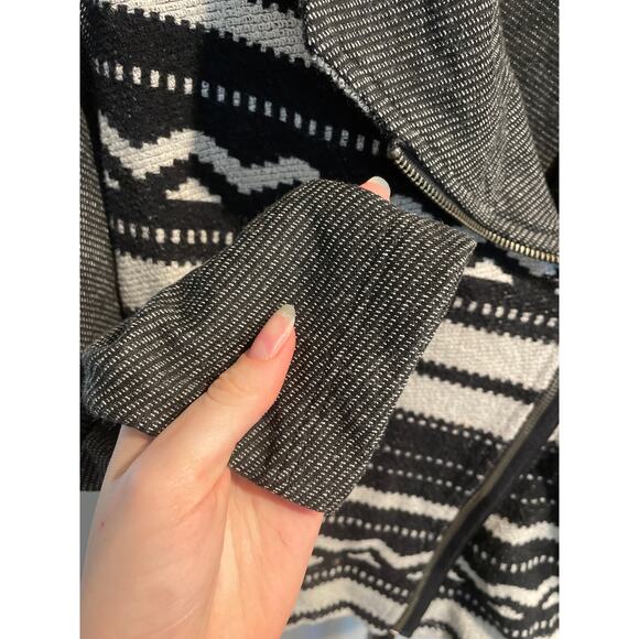 ANTHROPOLOGIE BLACKLETTER T Dolan Knit Aztec Zipper Jacket Medium Black/White - Picture 4 of 8